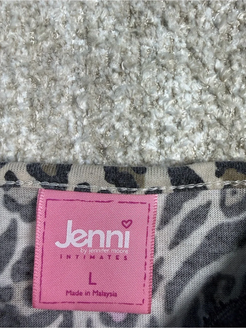 Jenni lightweight leopard